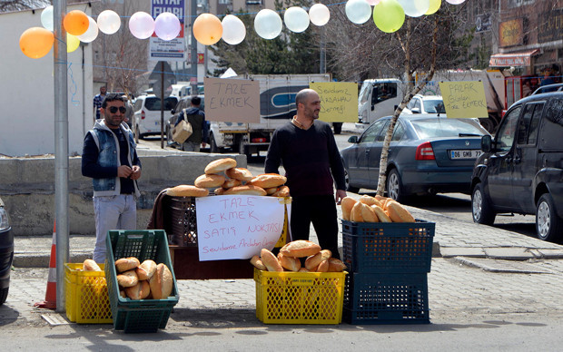 Ardahan'da fırınların pazar günleri kapalı olmasına tepki - Resim: 0