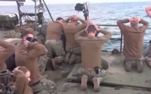 İranlılar ABD askerlerini  gözaltına aldı - Resim: 2
