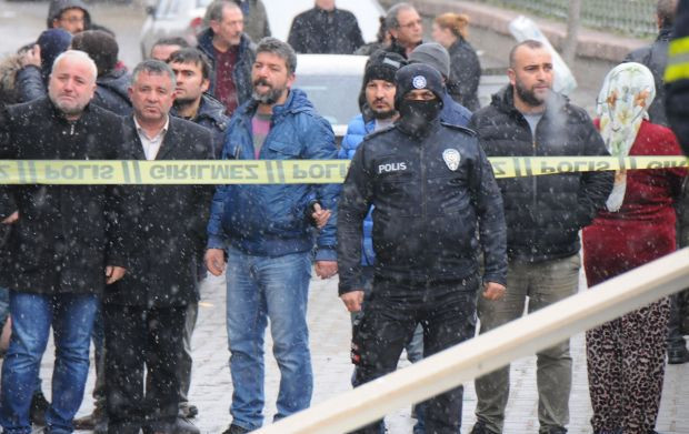 Eskişehir'de koltuk döşeme atölyesinde patlama! - Resim: 1