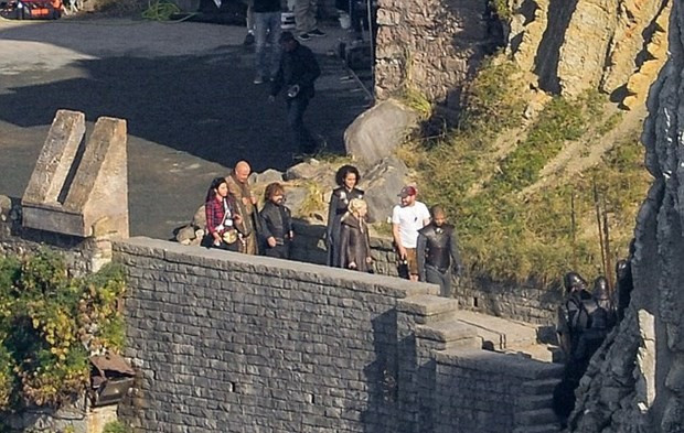 Game of Thrones yeni görüntüler! Khaleesi ve Jon Snow... - Resim: 2