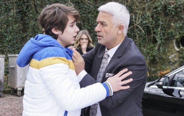 İlber Kaboğlu kaç yaşında Yasak Elma Erim Argun kimdir? - Resim: 0