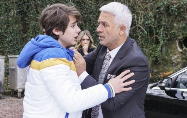 Yasak Elma yeni sezonda kriz çıkaran ayrılık! FOX resmen duyurdu - Resim: 3