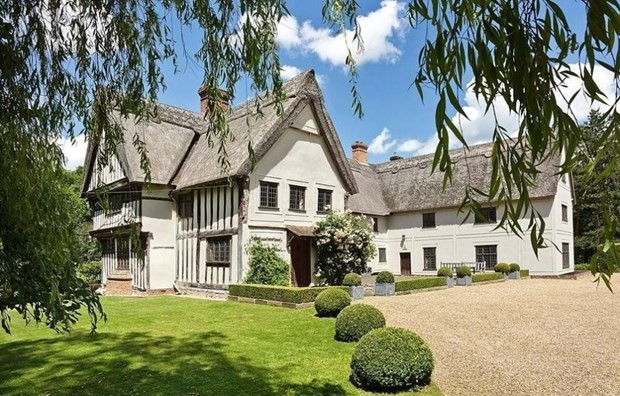 Servetleri dudak uçuklattı! Milyonluk evlerine bakın  - Resim: 3