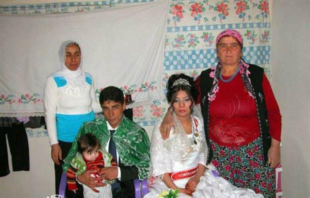 15 yaşındaki çocuk gelin ölü bulundu - Resim: 3