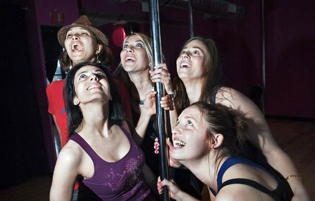 Kadınların yaptığı bekarlığa veda partileri - Resim: 1