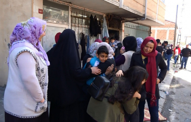 Gaziosmanpaşa'da bir annenin korku dolu anları! - Resim: 1