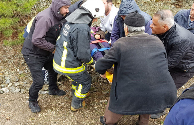 Bursa'da can pazarı! Otobüs yan yattı, çok sayıda yaralı var - Resim: 0