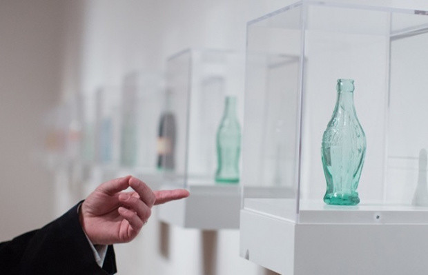 Coca-Cola bir şişesini 150 bin dolara satıyor - Resim: 0