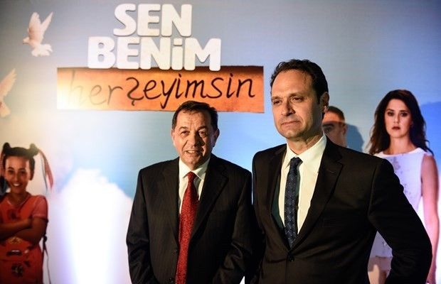 Film galasında yumruk yumruğa kavga  - Resim: 3