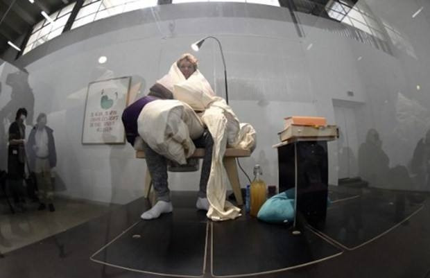 Ünlü sanatçı kuluçkaya yattı bakın o isim kim - Resim: 1