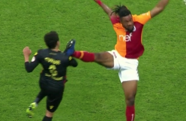 Galatasaray'a Fenerbahçe derbisi öncesi şok - Resim: 0