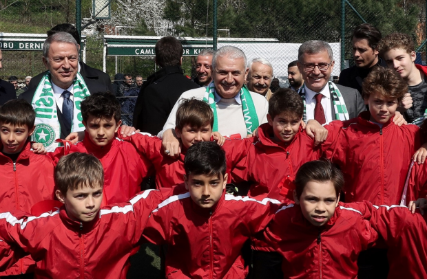 Binali Yıldırım'dan seçim vaadi: Mahalle maçları geri geliyor - Resim: 1