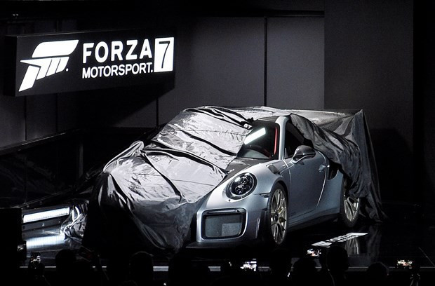 Porsche 911 GT2 RS tanıtıldı - Resim: 4