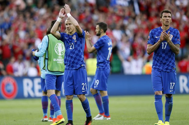 Mario Mandzukic İstanbul'a ayağını bastı soluğu Nusret'te aldı - Resim: 1