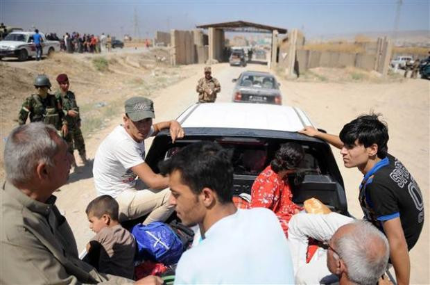 Türkmenler Telafer'dan kaçıyor - Resim: 1