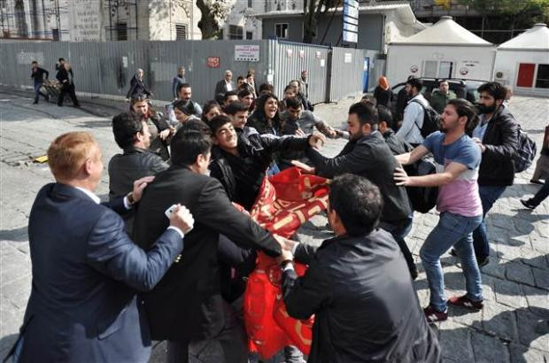 IŞİD protestosunda çok sayıda gözaltı - Resim: 4