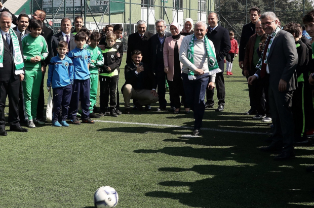 Binali Yıldırım'dan seçim vaadi: Mahalle maçları geri geliyor - Resim: 2