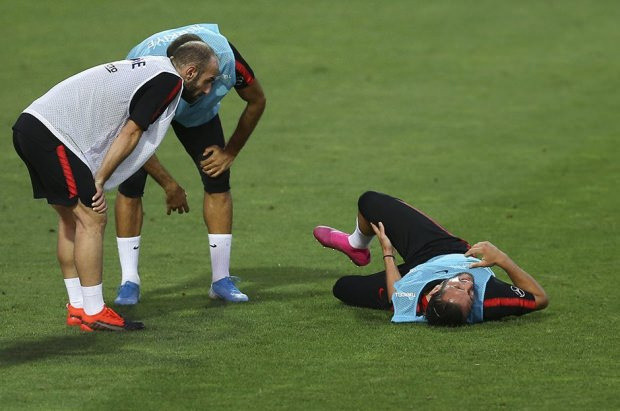 Milli Takım'da Yusuf Yazıcı sakatlandı - Resim: 0