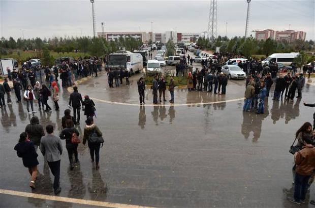 Dicle Üniversitesi'nde gerginlik ve müdahale - Resim: 3