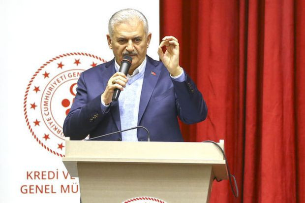 Binali Yıldırım, KYK yurdundaki öğrencilerle buluştu - Resim: 1