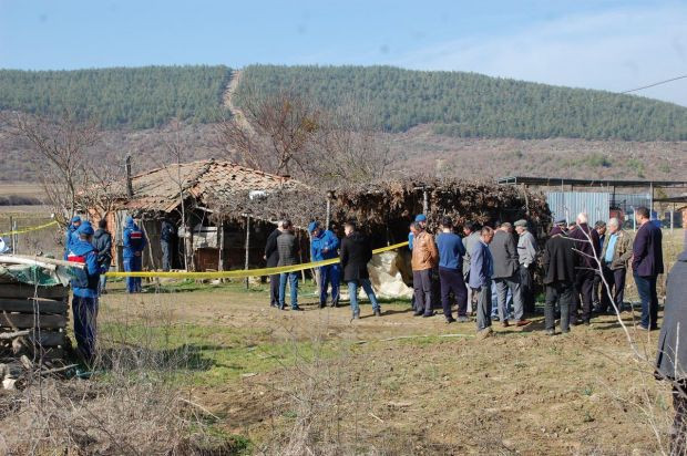 Manisa'da esrarengiz olay imam ve eşi ölü bulundu - Resim: 0