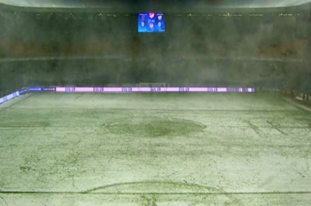 Başakşehir - Bursaspor maçı tatil edildi! - Resim: 0