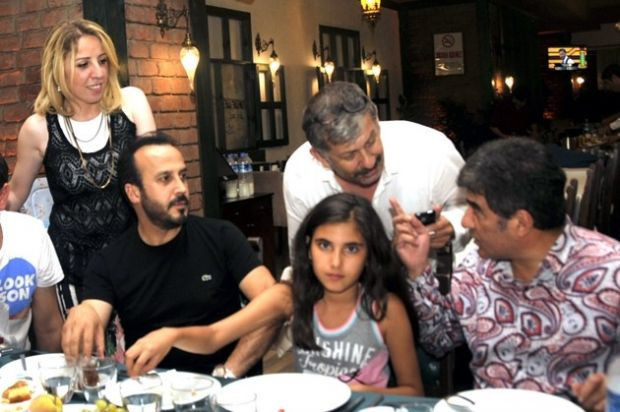 İbrahim Erkal'in eşi Filiz Erkal kaç yaşında kaç çocukları var? - Resim: 1