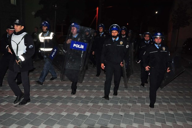 Bin polisle seçim operasyonu - Resim: 4