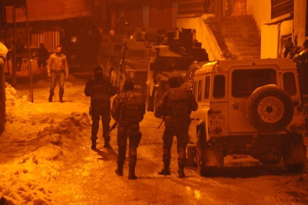 20 zırhlı araçla operasyon - Resim: 2