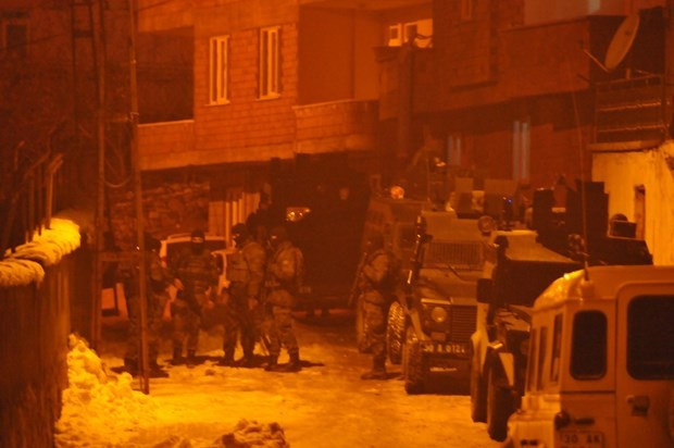 20 zırhlı araçla operasyon - Resim: 3