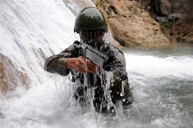 Teröristlerin büyük kabusu görevde: Hayalet Tim! - Resim: 3