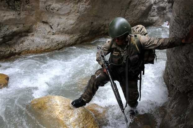 Teröristlerin büyük kabusu görevde: Hayalet Tim! - Resim: 4