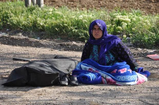 Kocasının cesedinin başından ayrılmadı - Resim: 3