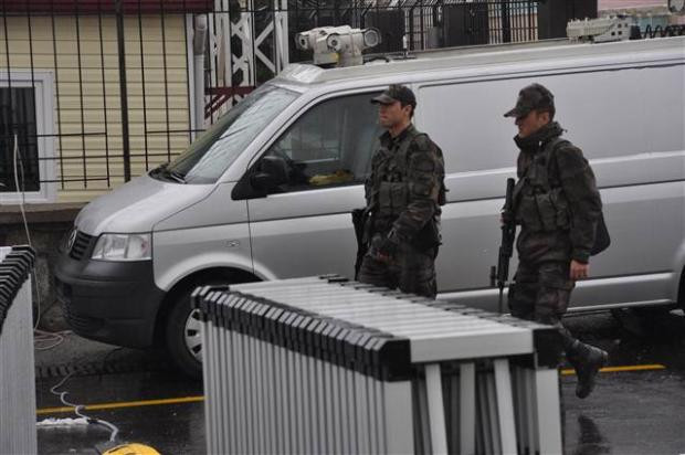 Ak Parti toplantısı Beyaz Saray gibi korunuyor - Resim: 1