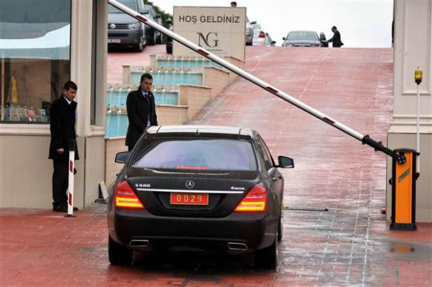 Ak Parti toplantısı Beyaz Saray gibi korunuyor - Resim: 2