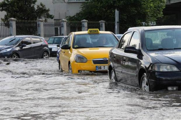 Ankara yağmuru twitter'ı çoşturdu - Resim: 1