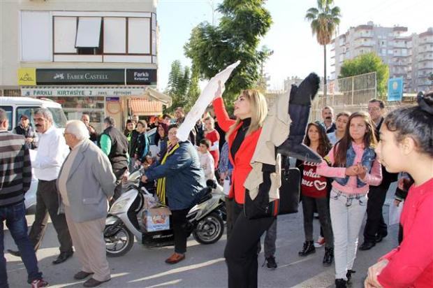 Karne günü sinir krizi geçirdi - Resim: 4