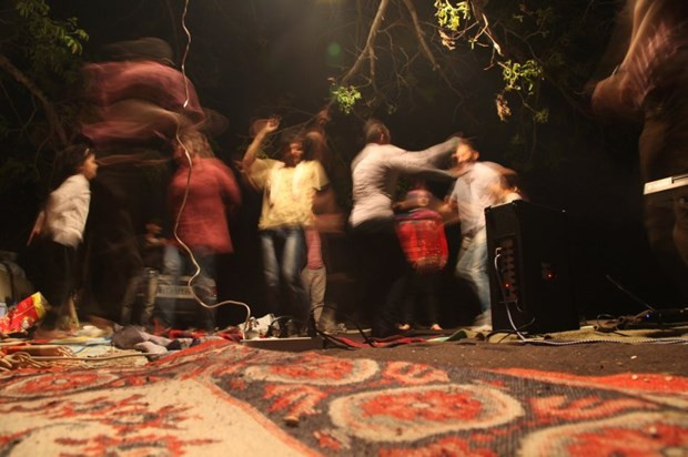 İran'ın kutsal kenti Meşhed'de bikini partisi - Resim: 1