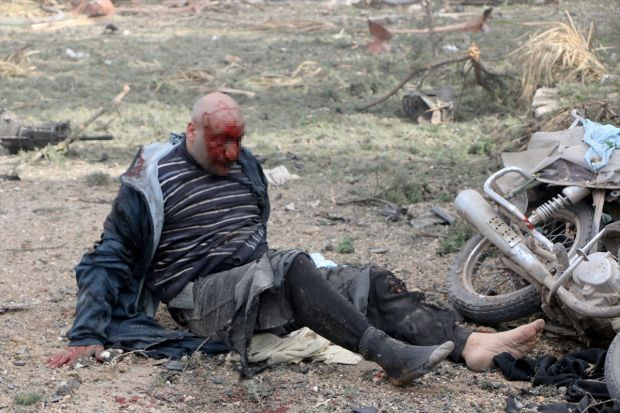 İdlib'te bombalı saldırı 15 kişi hayatını kaybetti - Resim: 2