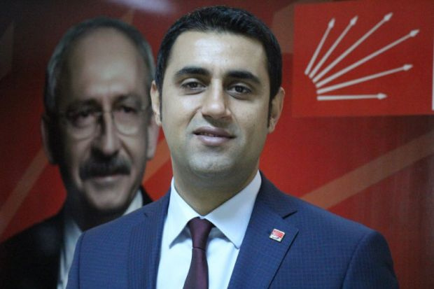 CHP Adana İl Başkanı Emrah Kozay istifa etti - Resim: 0