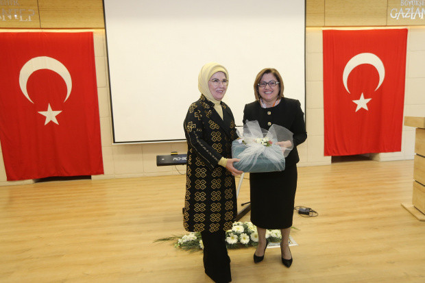 Emine Erdoğan Gaziantep'te Engelsiz Yaşam Merkezi'ni ziyaret etti - Resim: 2