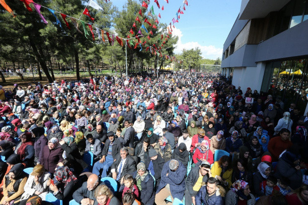 Emine Erdoğan Gaziantep'te Engelsiz Yaşam Merkezi'ni ziyaret etti - Resim: 3