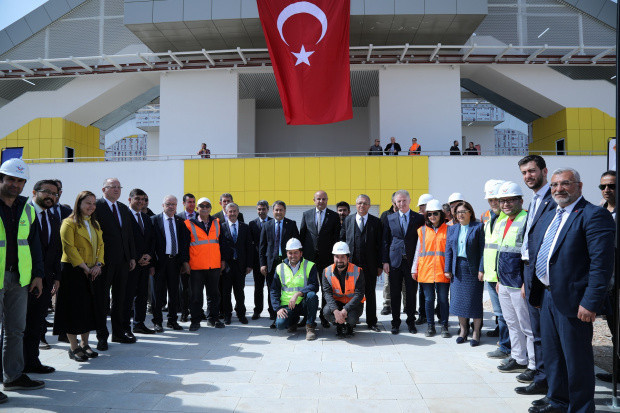 Gaziray'ın test sürüşleri Fatma Şahin'in katılımıyla gerçekleşti - Resim: 0