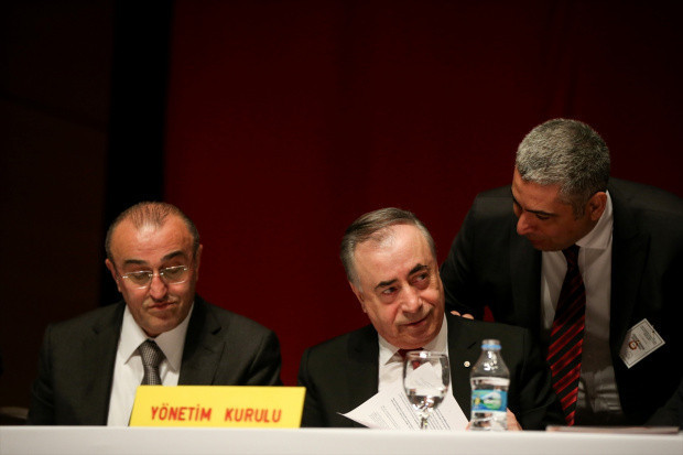 Galatasaray Yönetimi ibra edilmemeyi mahkemeye taşıyor - Resim: 0