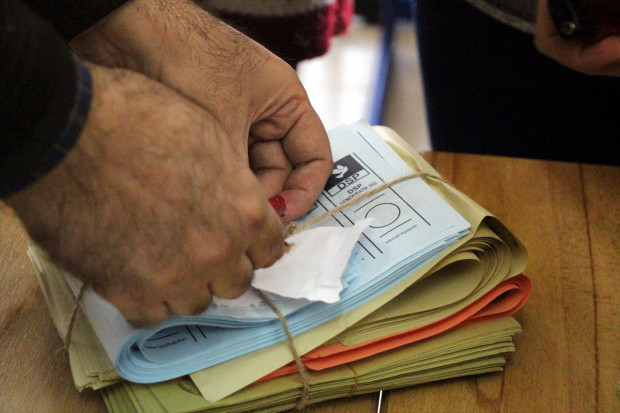 Yerel seçim sonuçları geliyor! Sandıklar kapandı oylar sayılıyor - Resim: 0