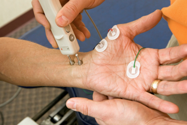 Karpal Tünel Sendromu nedir ev kadınları ve ofis çalışanları dikkat - Resim: 0