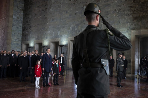 TBMM'nin ardından Anıtkabir'de 23 Nisan töreni - Resim: 2
