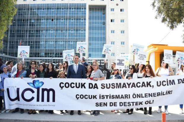 Kız çocuğuna cinsel istismarda bulunan din görevlisine rekor ceza! - Resim: 0