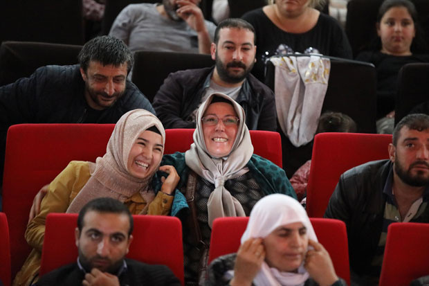 TOKİ konutları kura çekimi başladı - Resim: 0