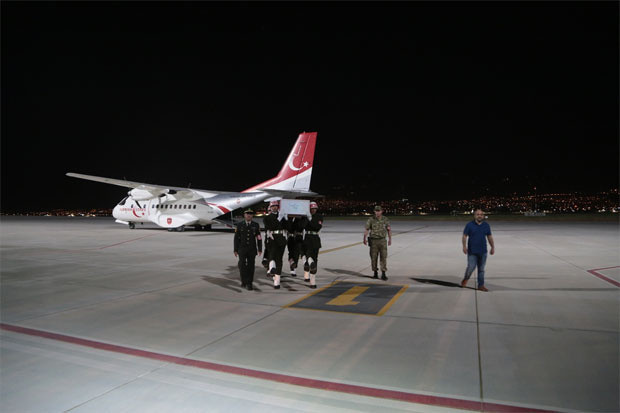 'Pençe Harekatı'nda yaralanan 2 asker şehit oldu - Resim: 1